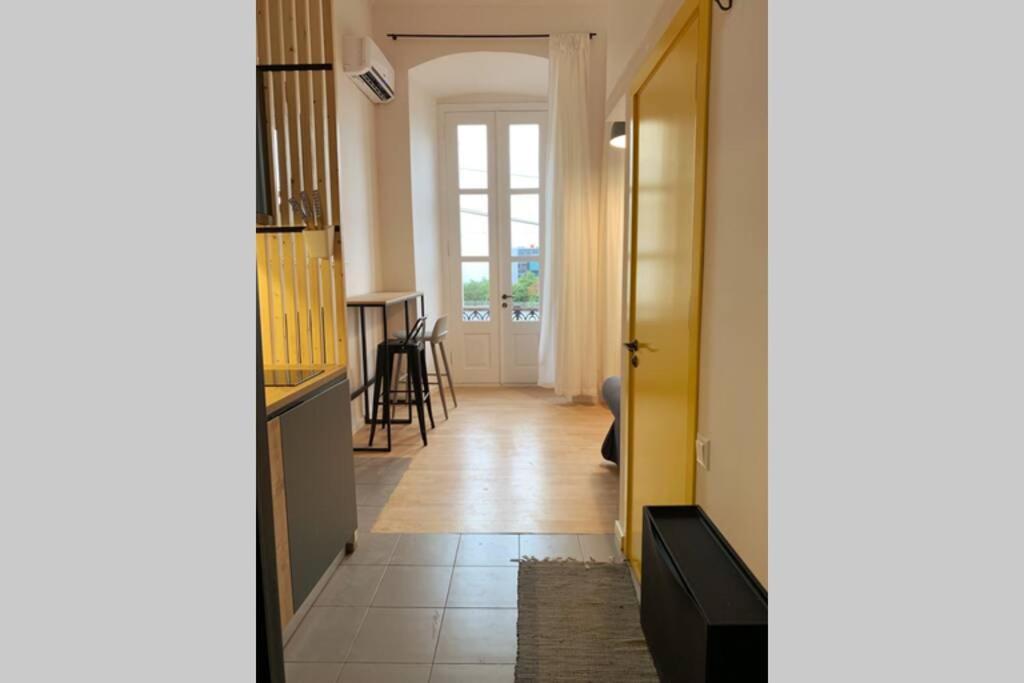 Bright Apartment Tbilisi ภายนอก รูปภาพ