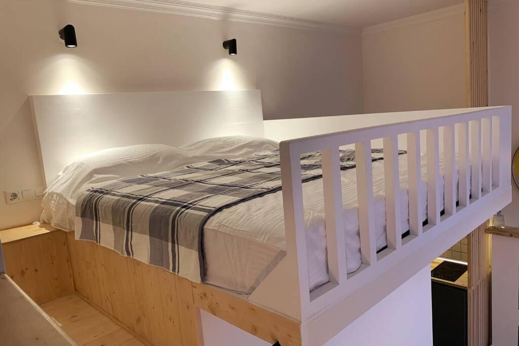 Bright Apartment Tbilisi ภายนอก รูปภาพ